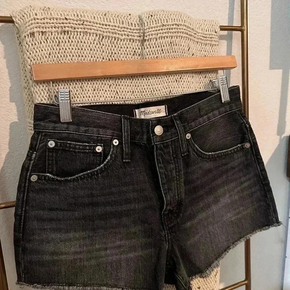 MADEWELL RELAXED DENIM SHORTS - Picture 4 of 5